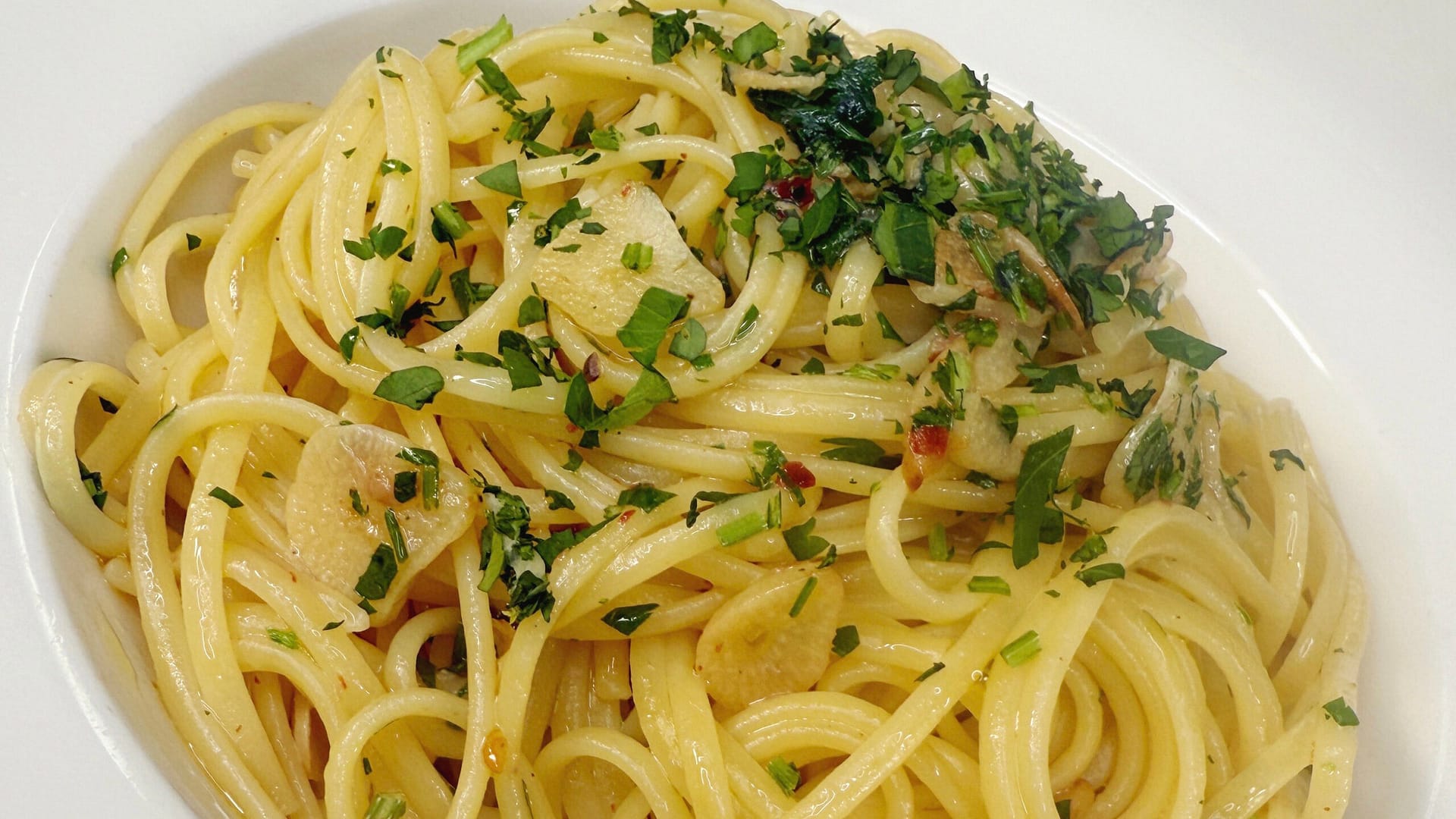 Spaghetti aglio e olio with garlic olive oil and parsley