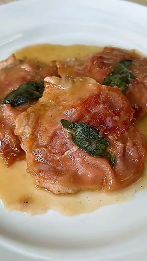 veal saltimbocca with prosciutto sage and white wine sauce