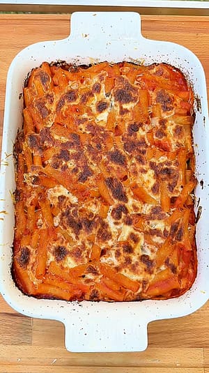 baked ziti with ricotta mozzarella and tomato sauce