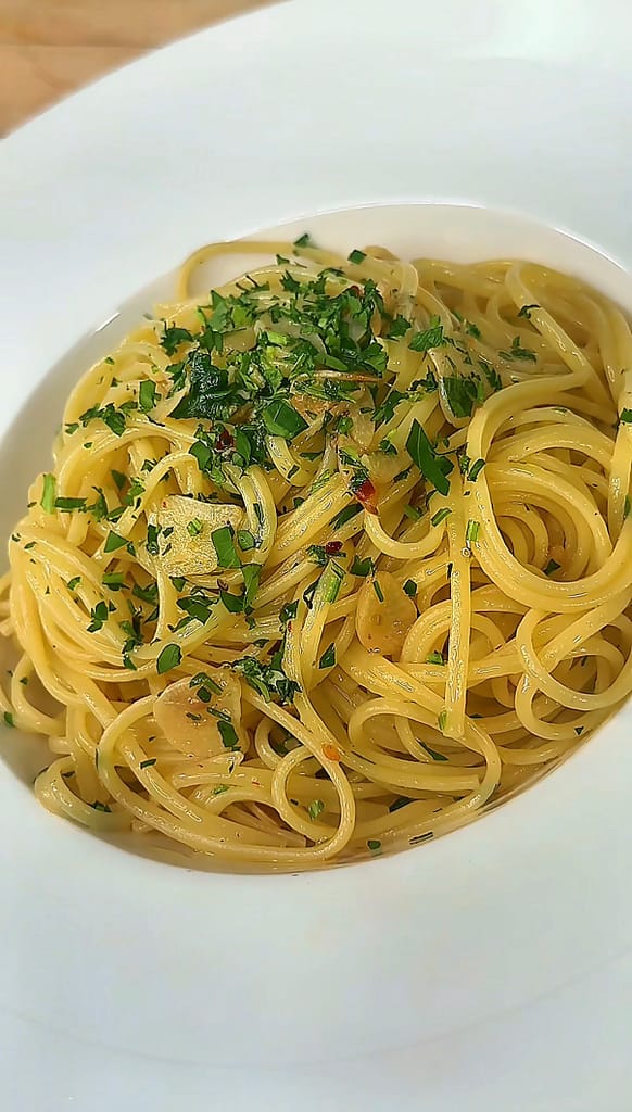 Spaghetti aglio e olio with garlic olive oil and parsley